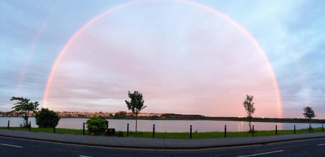 Hotel The Light House Galway Esterno foto
