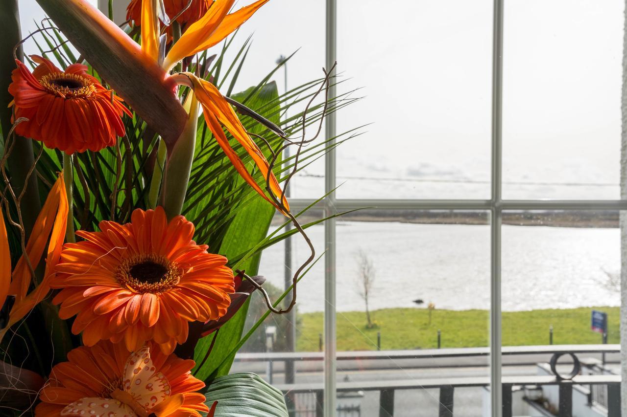 Hotel The Light House Galway Esterno foto